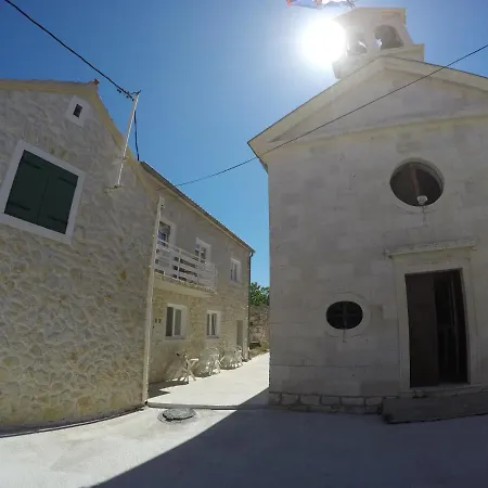 And By The Sea Bibinje, Zadar - 6199 بيت ضيافة 2*