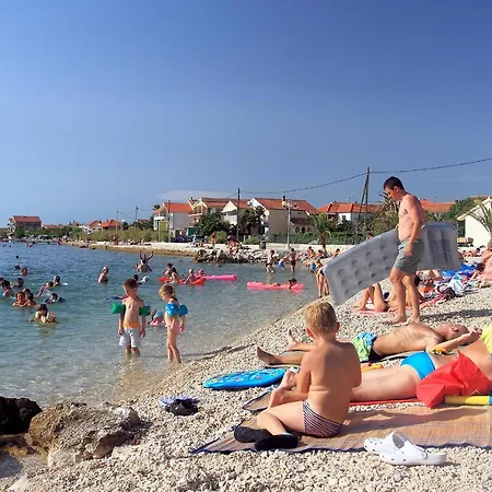 بيت ضيافة And By The Sea Bibinje, Zadar - 6199 بيبينيا