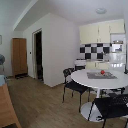 And By The Sea Bibinje, Zadar - 6199 2*